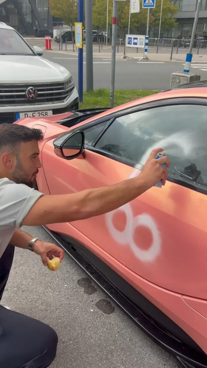 Fame Fighting 4: Pressekonferenz eskaliert – Aleks Petrovic rastet wegen Penis-Graffiti aus!