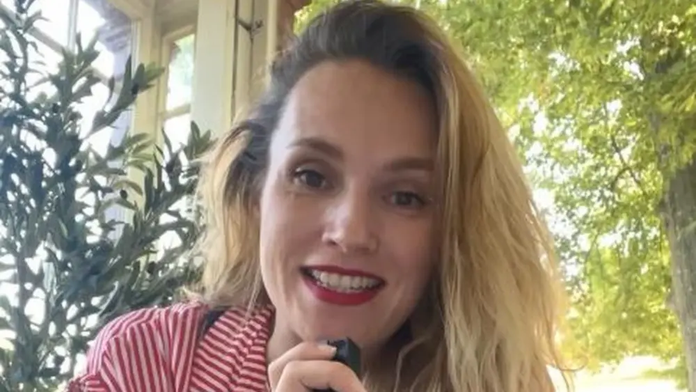 Anna Hofbauer wehrt sich gegen Bodyshaming auf Instagram