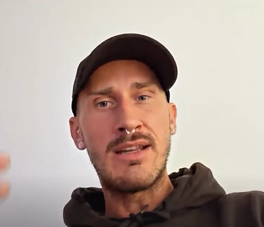 „Fix und fertig“ beim Einzug: Glorias Freund Micha packt über „Temptation Island VIP“ aus