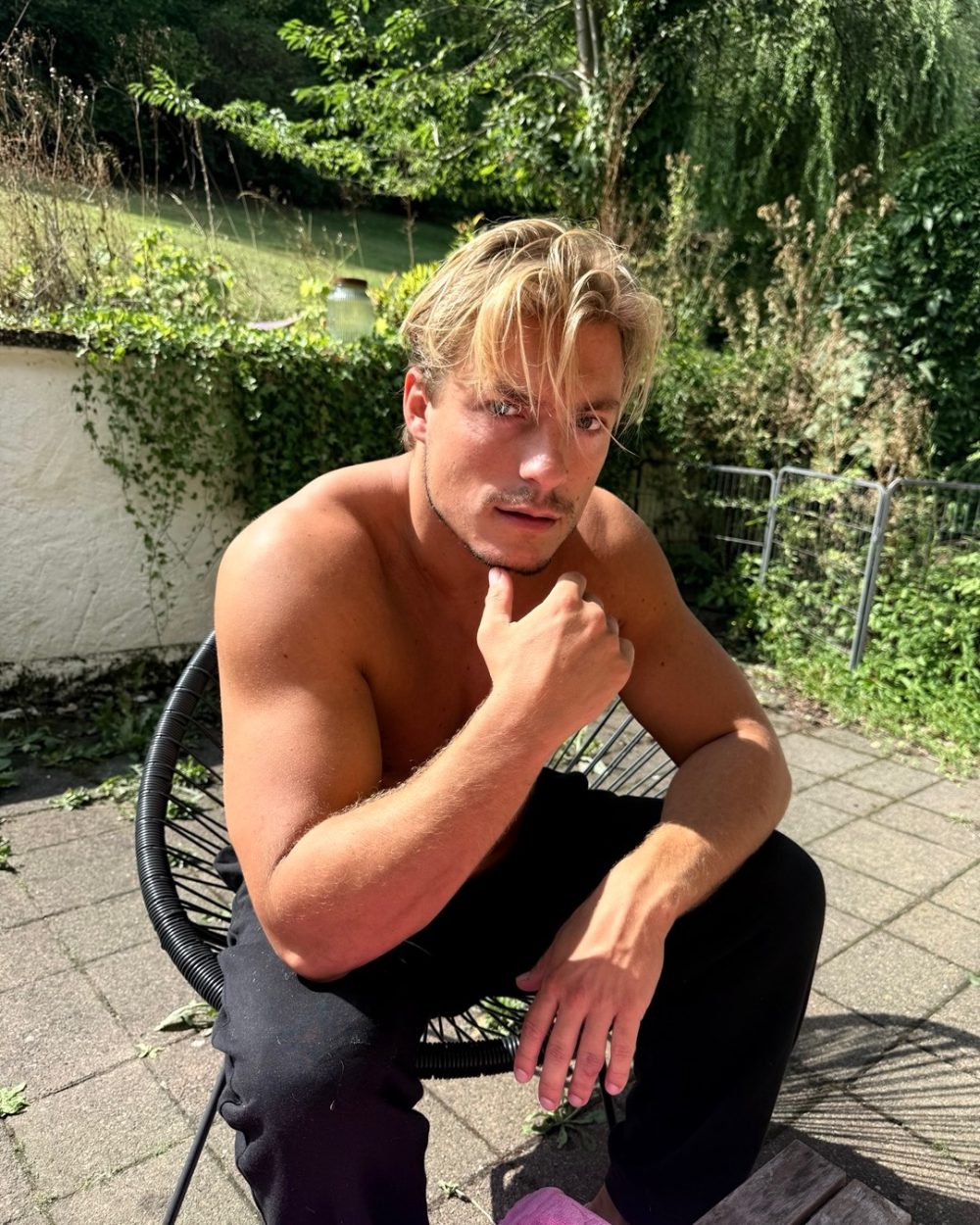 Henrik Stoltenberg hat sich aus Deutschland abgemeldet und kündigt Enthüllungen an
