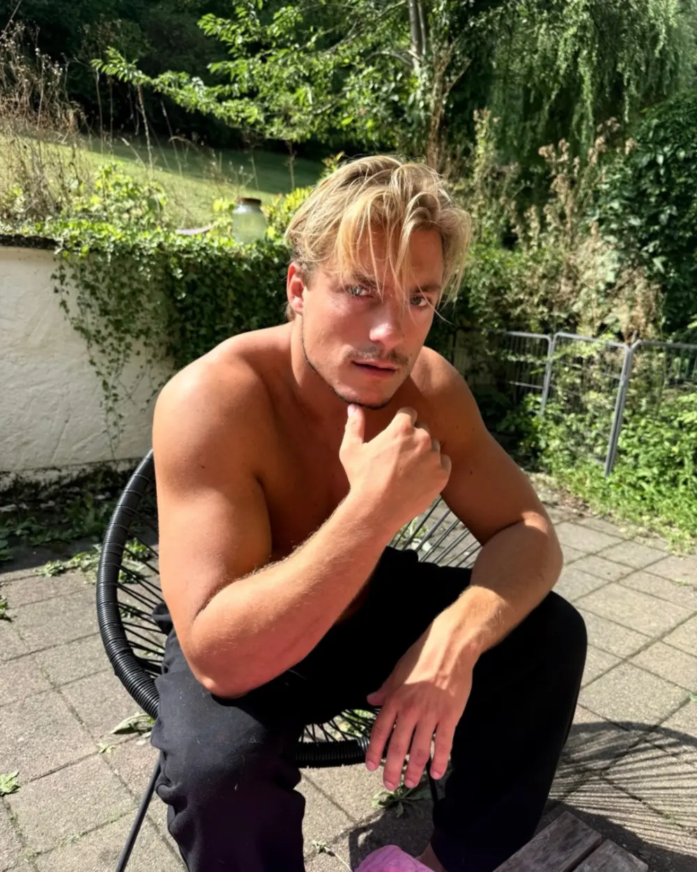 Henrik Stoltenberg hat sich aus Deutschland abgemeldet und kündigt Enthüllungen an