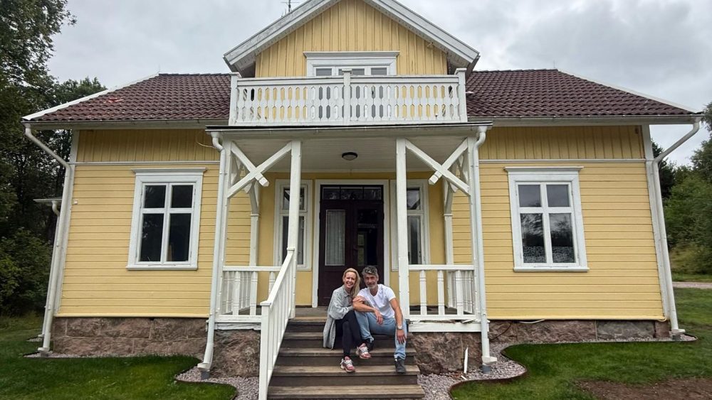 Isabel Edvardsson verlässt Enge für idyllisches schwedisches Holzhaus