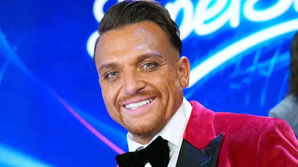 Menowin Fröhlich strebt nach DSDS-Sieg Job am Jurypult an
