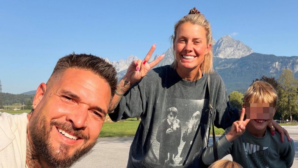 Pia Tillmann überrascht mit ungewöhnlicher Bekleidung