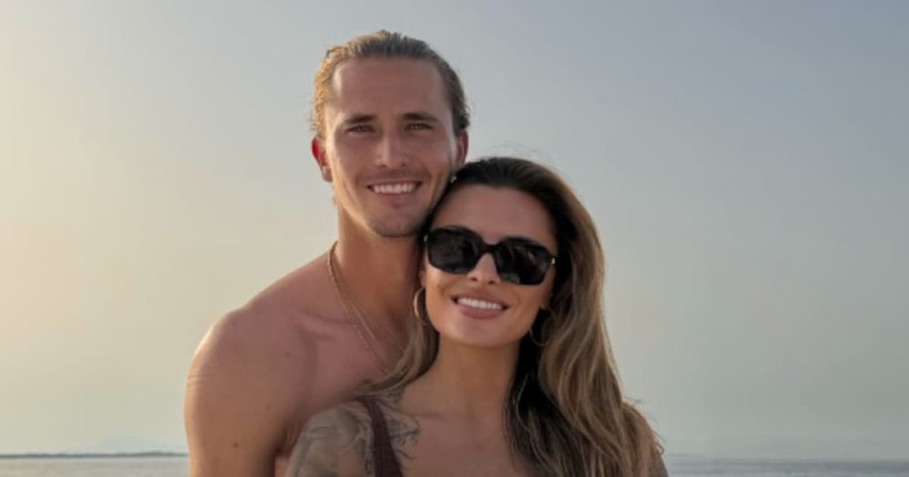 Sophia Thomalla und Alexander Zverev genießen romantische Bootsfahrt mit Hund