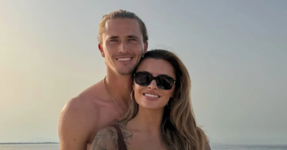 Sophia Thomalla und Alexander Zverev genießen romantische Bootsfahrt mit Hund