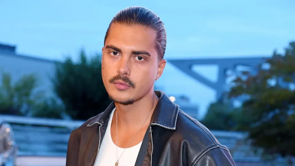 Emma Matratzen beendet Zusammenarbeit mit Tim Kühnel nach umstrittener Matratzen-Werbung