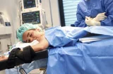 Nach OP in Nürnberg: Emmy Russ kontert Kritik an ihren Krankenhaus-Selfies
