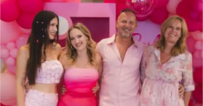 Vanessa Borck feiert Geburtstag ihrer Tochter und erlebt Familien-Premiere mit Partnerin Lara