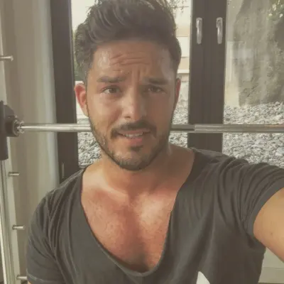 Hakan Kaveller