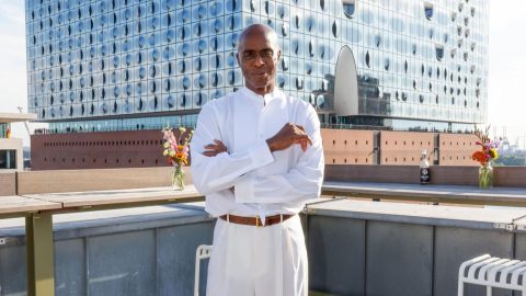 Bruce Darnell launcht eigene Modekollektion und gibt Styling-Tipps