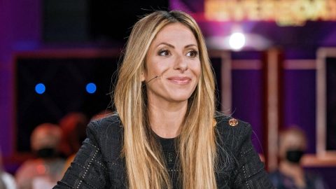 Gülcan Kamps spricht offen über ihren „extrem emotionalen“ Weg zum Kinderglück