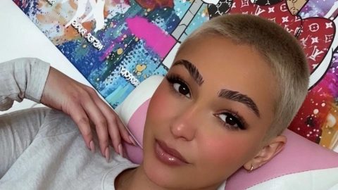 KI oder echt? Anita Latifi postet Selfie mit blondem Buzzcut