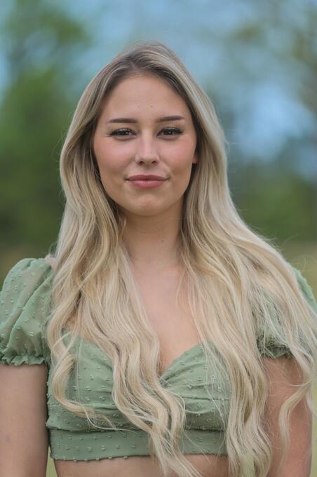 Melina Hoch